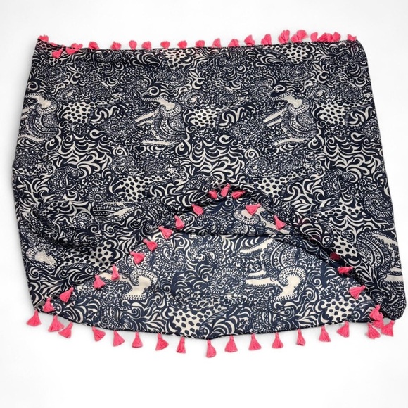 Lilly Pulitzer Tasseled Resort Infinity Scarf Blue Paisley Elephants Lightweight - Picture 5 of 6